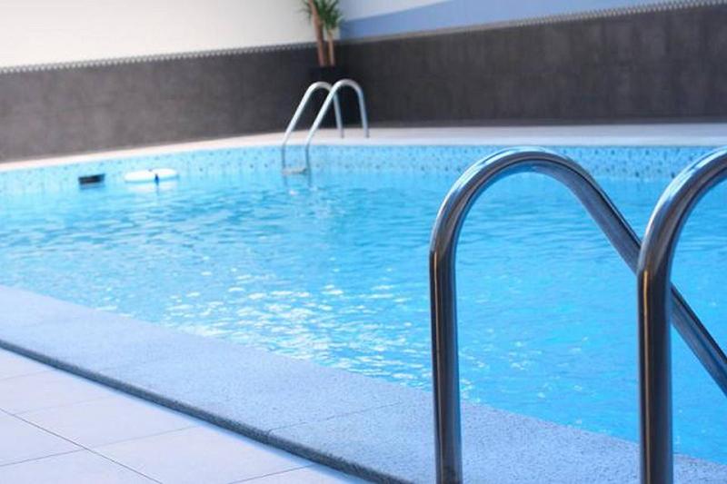 Executives Hotel Azizia - Havuz
