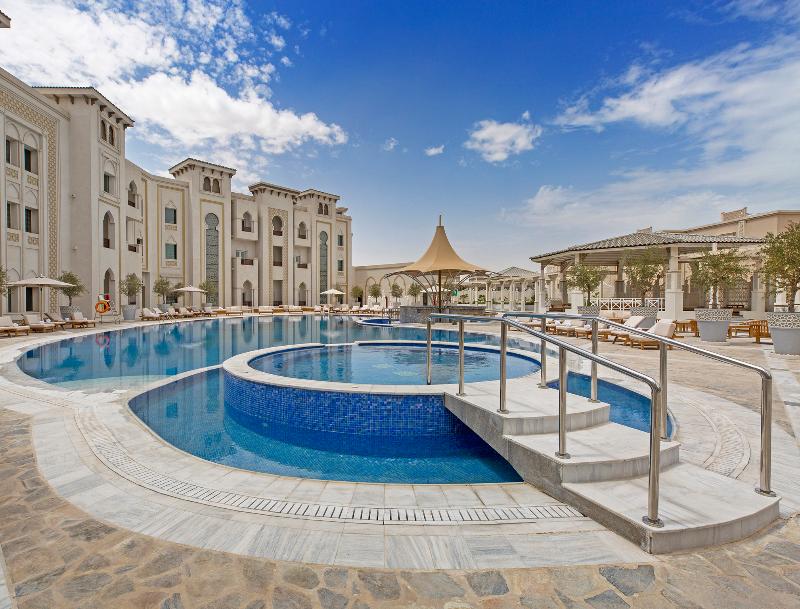 Ezdan Palace Hotel - Havuz