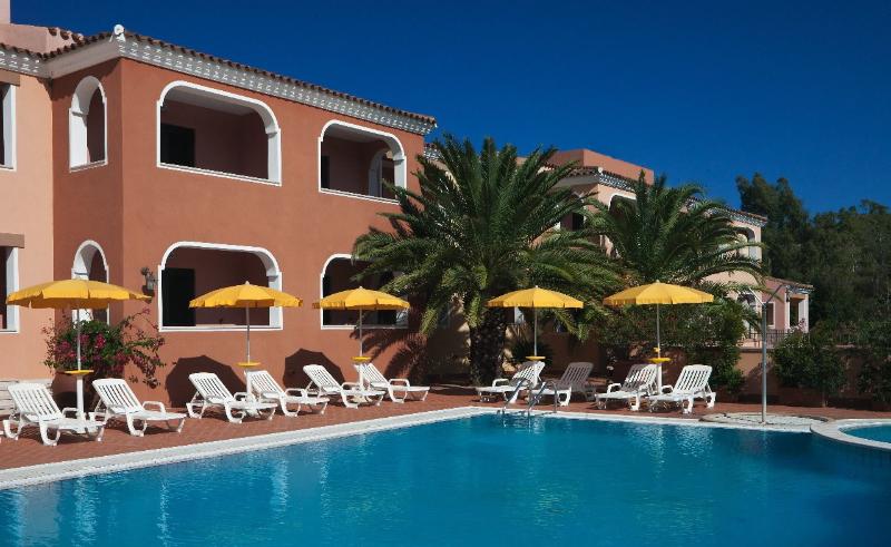 Residence sos alinos - Havuz