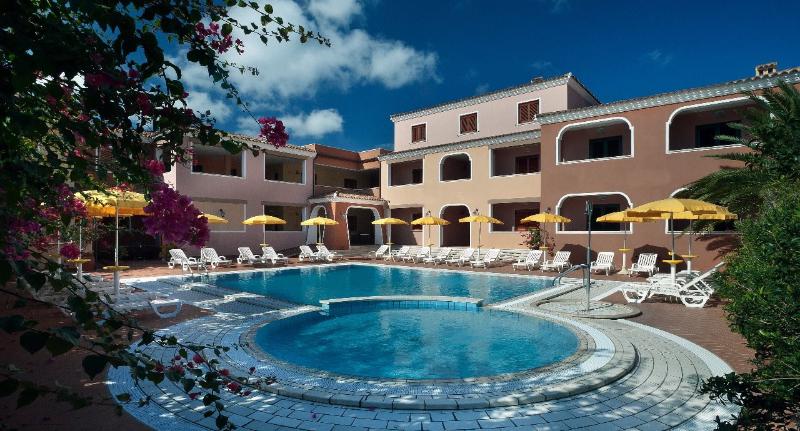 Residence sos alinos - Havuz