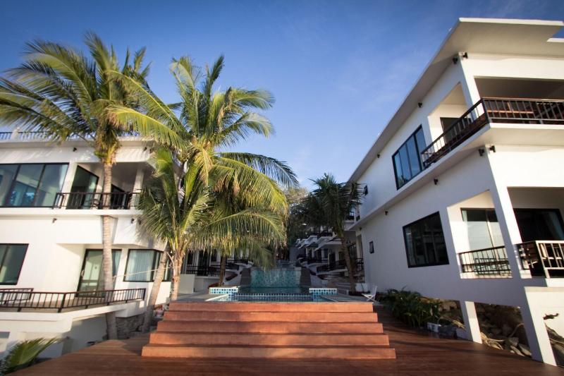 Simple Life Cliff View Resort - Havuz