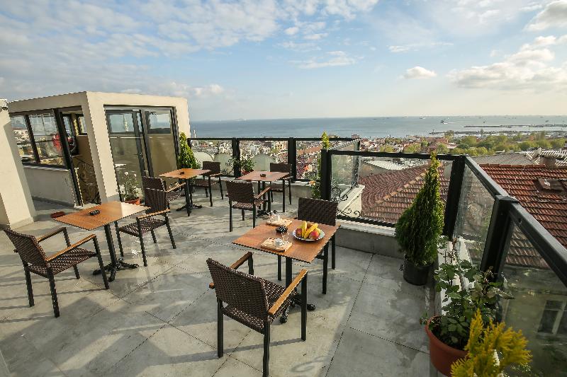 Artika Hotel - Teras