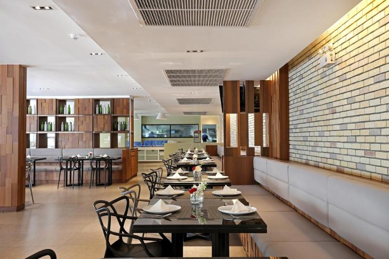 S Ratchada Leisure Hotel - Restoran