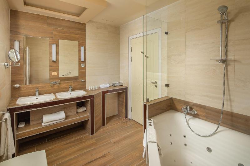 Mamaison Hotel Andrassy Budapest - Oda