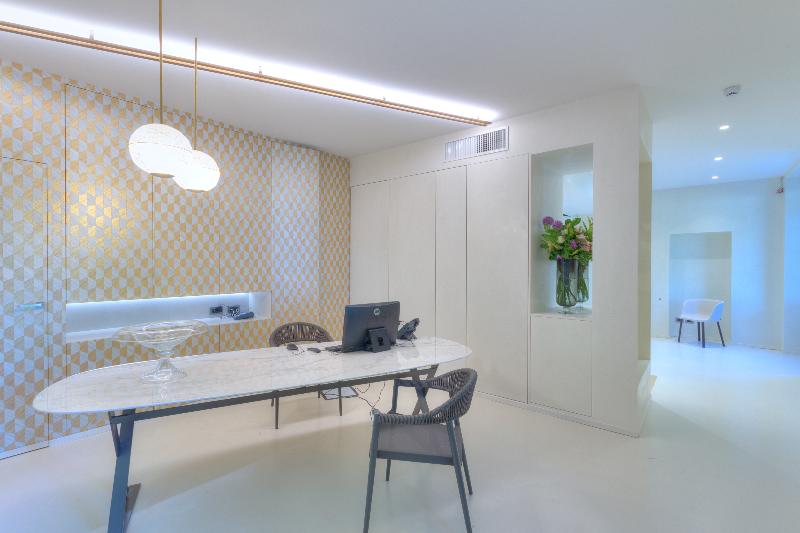 Le Funi Hotel - Lobi
