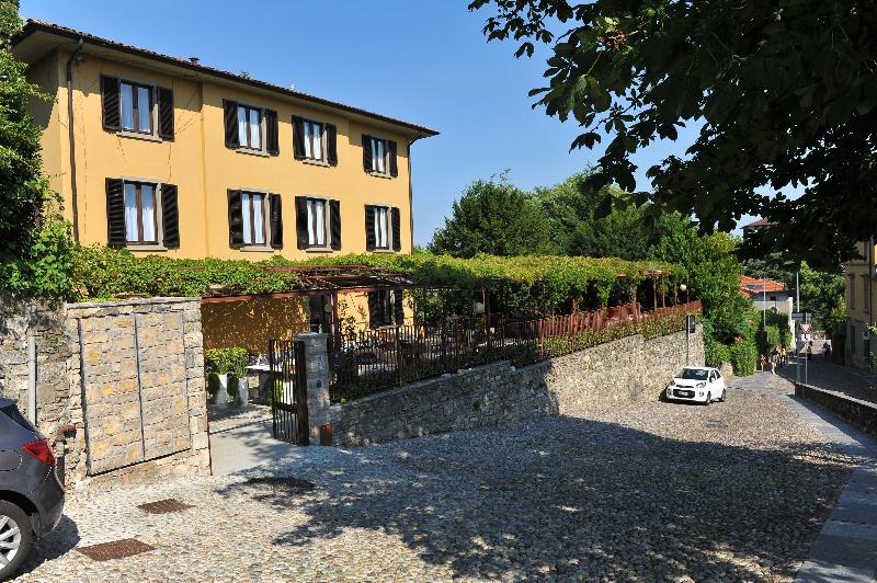 Le Funi Hotel - Teras