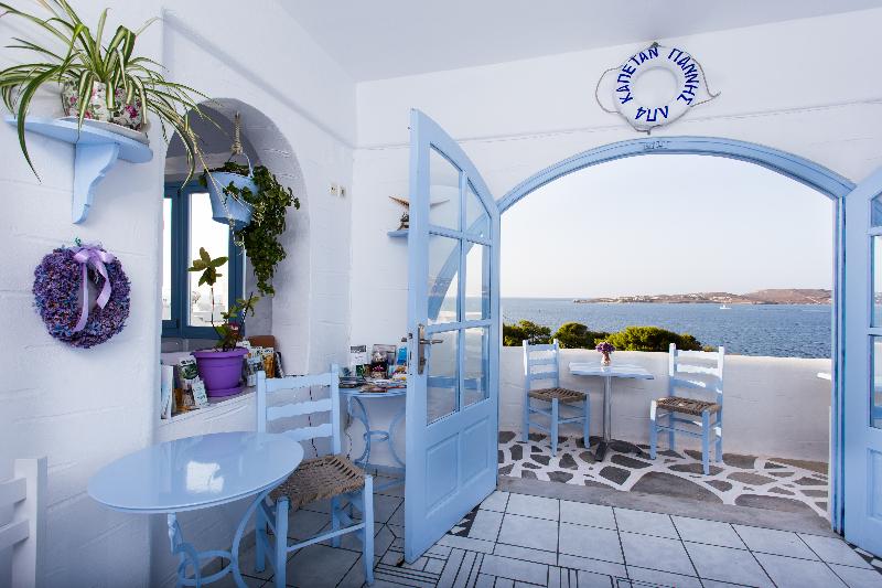 Stratos Apartments & Studios - Bar