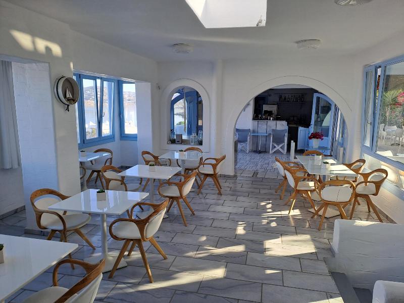 Stratos Apartments & Studios - Lobi