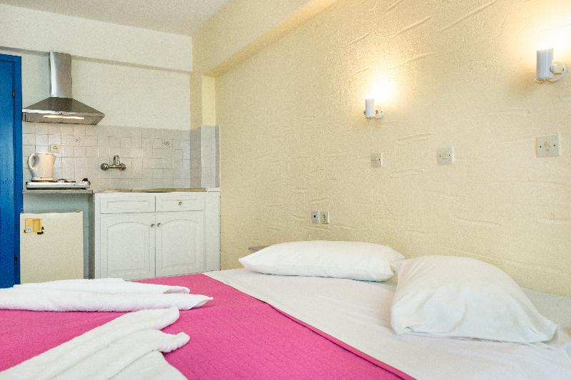Stratos Apartments & Studios - Oda