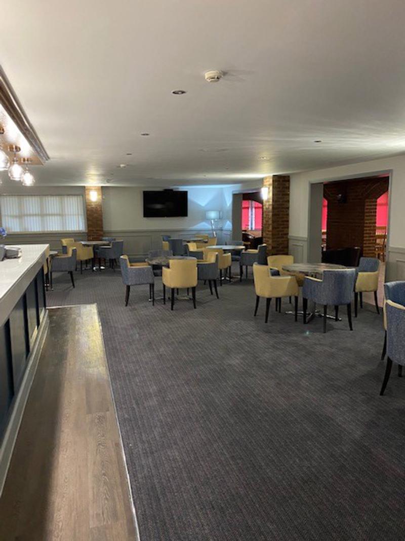 Beaufort Park Hotel and Conference Centre - Bar