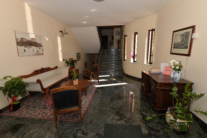 Miramare Residence - Lobi