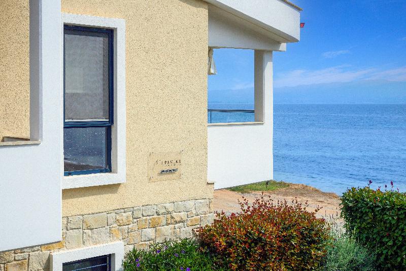 Elpiniki Luxury Apartments - Genel