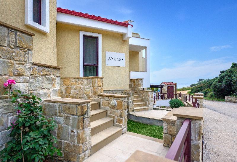 Elpiniki Luxury Apartments - Genel