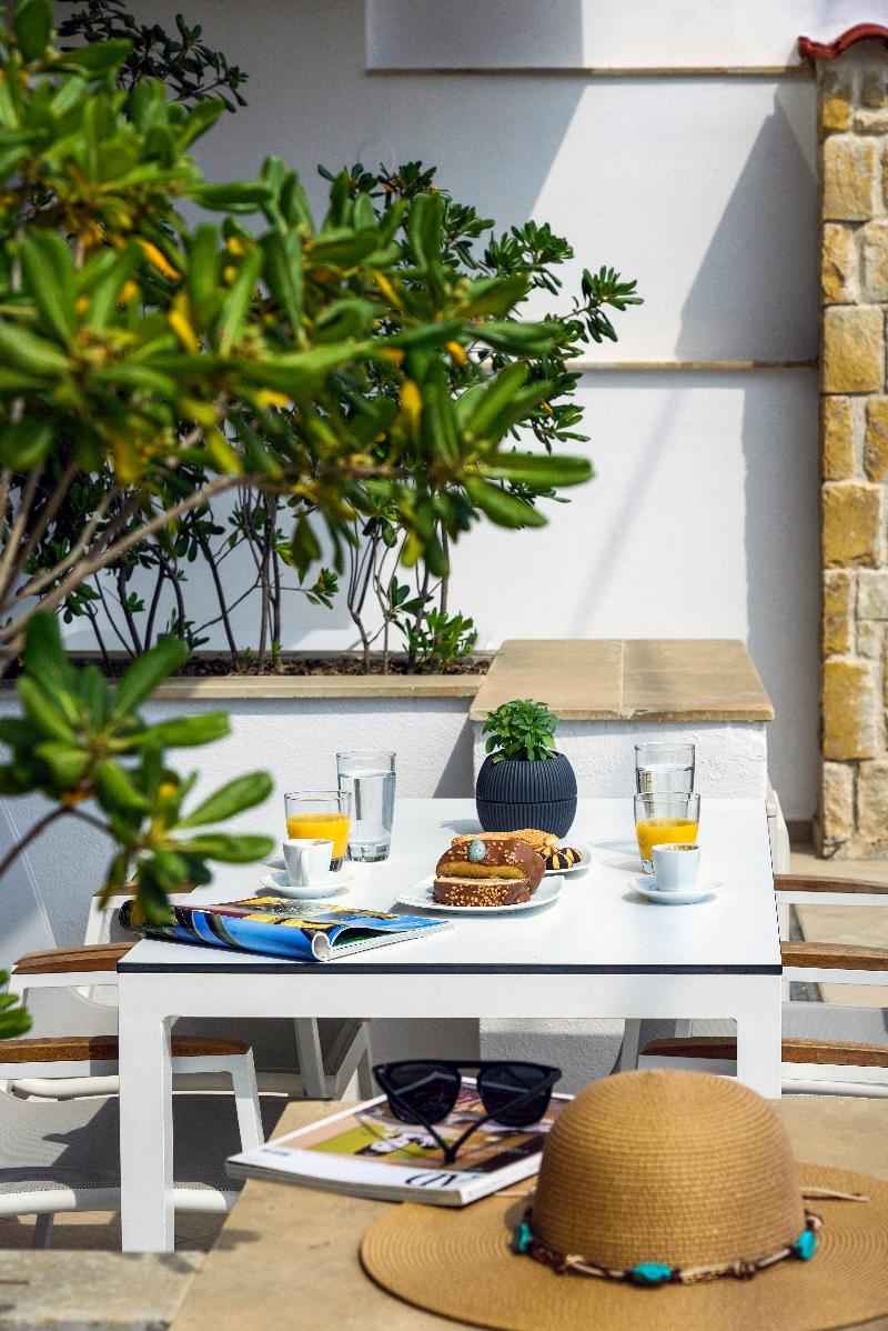 Elpiniki Luxury Apartments - Genel