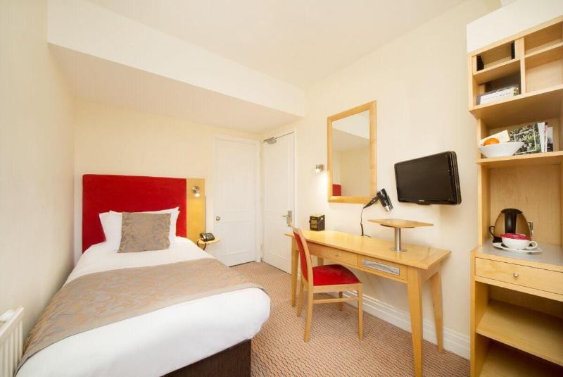 Berkeley Square Classic Hotel - Oda