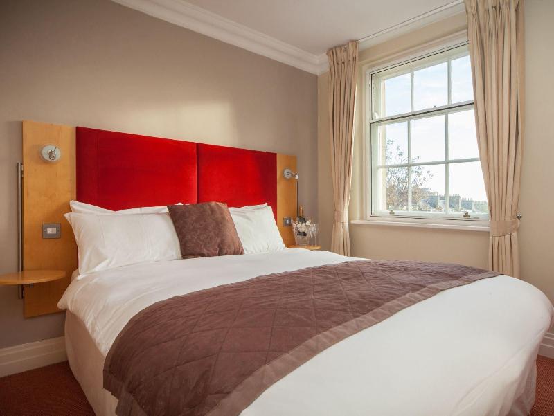 Berkeley Square Classic Hotel - Oda