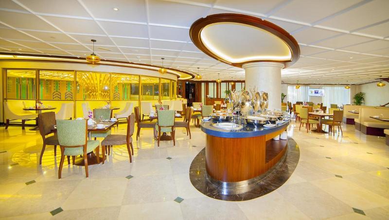 Raviz Center Point Hotel - Restoran