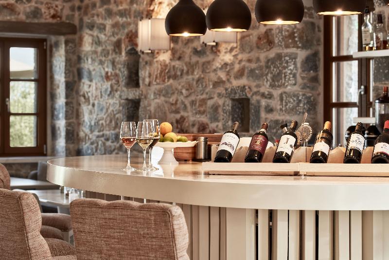 100 Rizes Seaside Resort - Bar