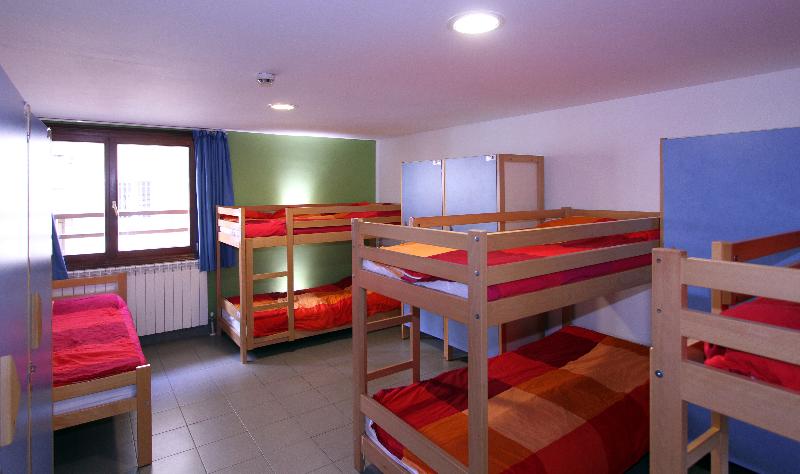 Trinkete Etxea Hostel - Oda