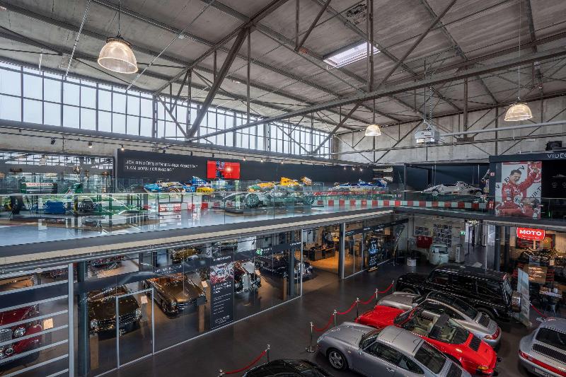 V8 Hotel Koln @MOTORWORLD - Lobi