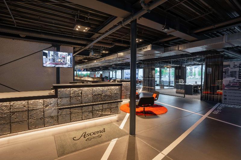 V8 Hotel Koln @MOTORWORLD - Lobi