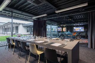 V8 Hotel Koln @MOTORWORLD fotoÄŸrafÄ±