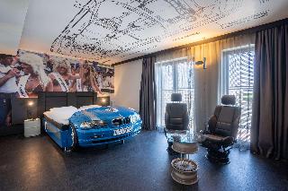 V8 Hotel Koln @MOTORWORLD fotoÄŸrafÄ±