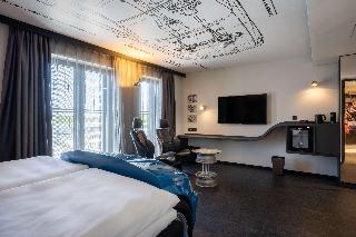 V8 Hotel Koln @MOTORWORLD fotoÄŸrafÄ±