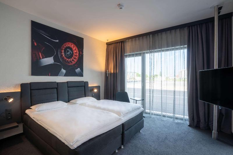 V8 Hotel Koln @MOTORWORLD - Oda