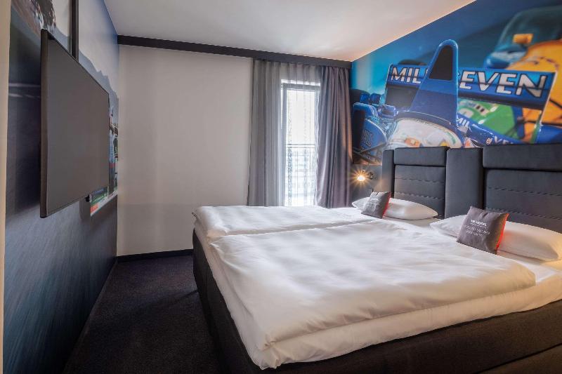 V8 Hotel Koln @MOTORWORLD - Oda