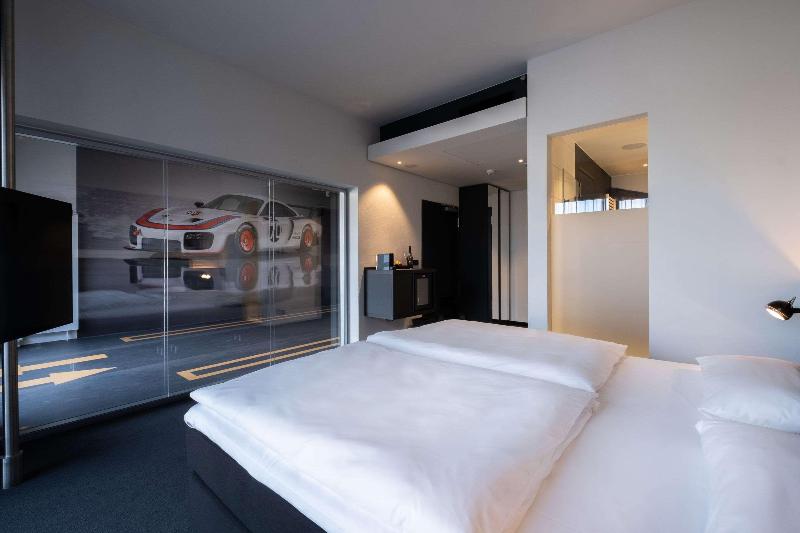 V8 Hotel Koln @MOTORWORLD - Oda