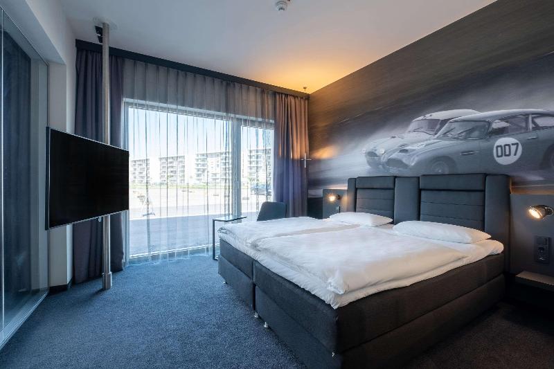 V8 Hotel Koln @MOTORWORLD - Oda