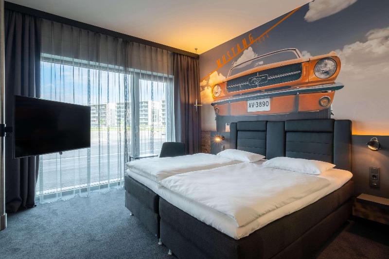 V8 Hotel Koln @MOTORWORLD - Oda