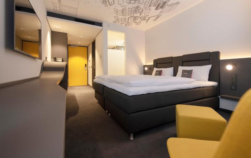 V8 Hotel Koln @MOTORWORLD - Oda