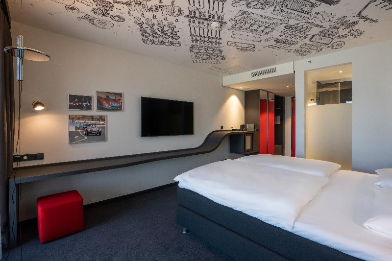 V8 Hotel Koln @MOTORWORLD - Oda