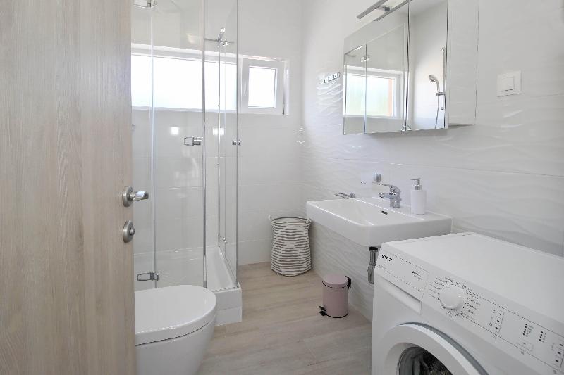 Bacan Family Apartments - Oda