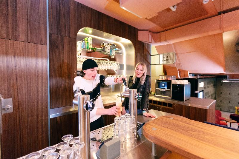 CityHub Rotterdam - Bar