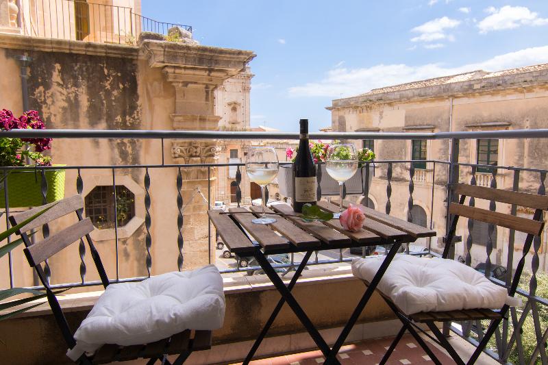 Maison Ortigia - Genel