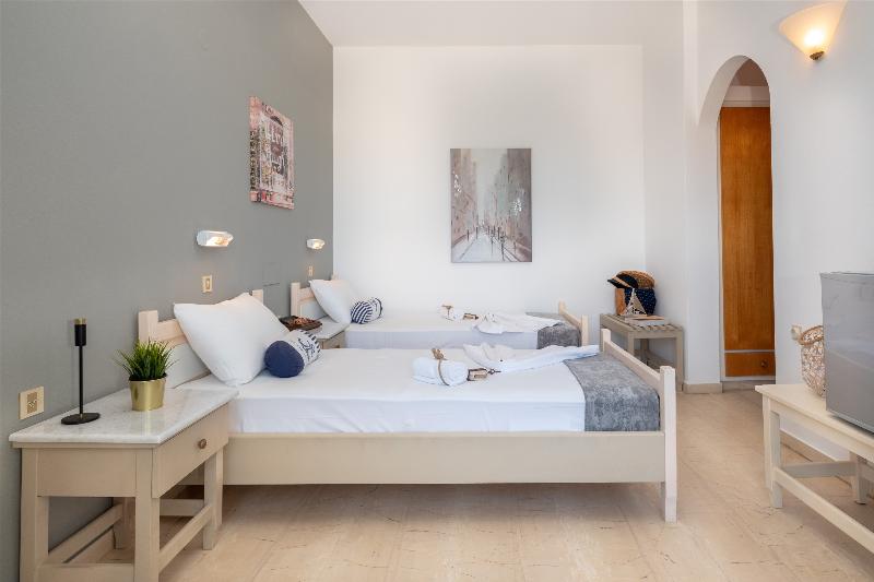Pasiphae Hotel - Genel