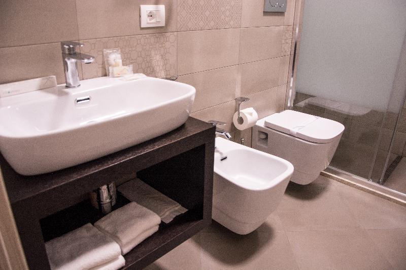 8 Room Hotel - Oda