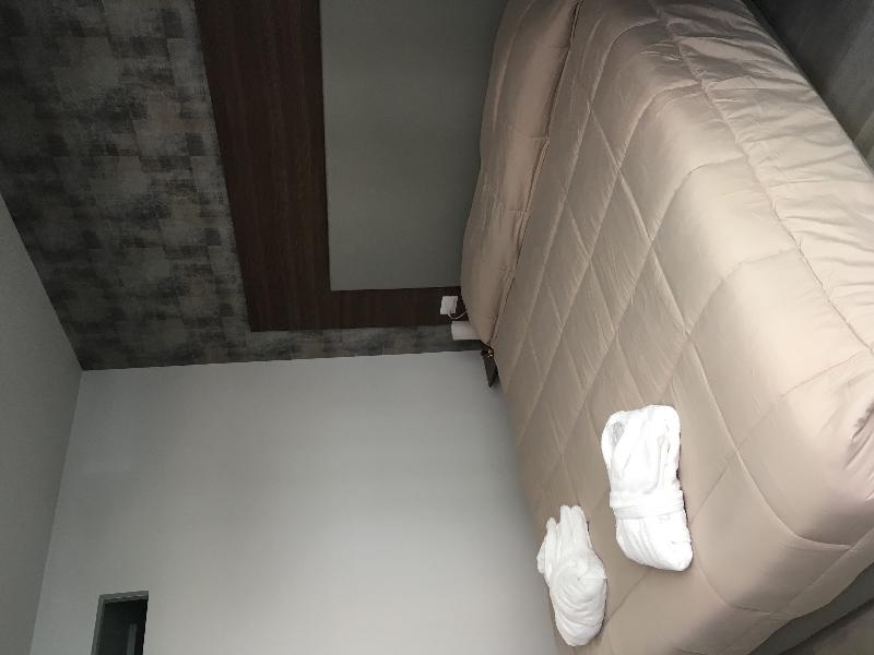 8 Room Hotel - Oda
