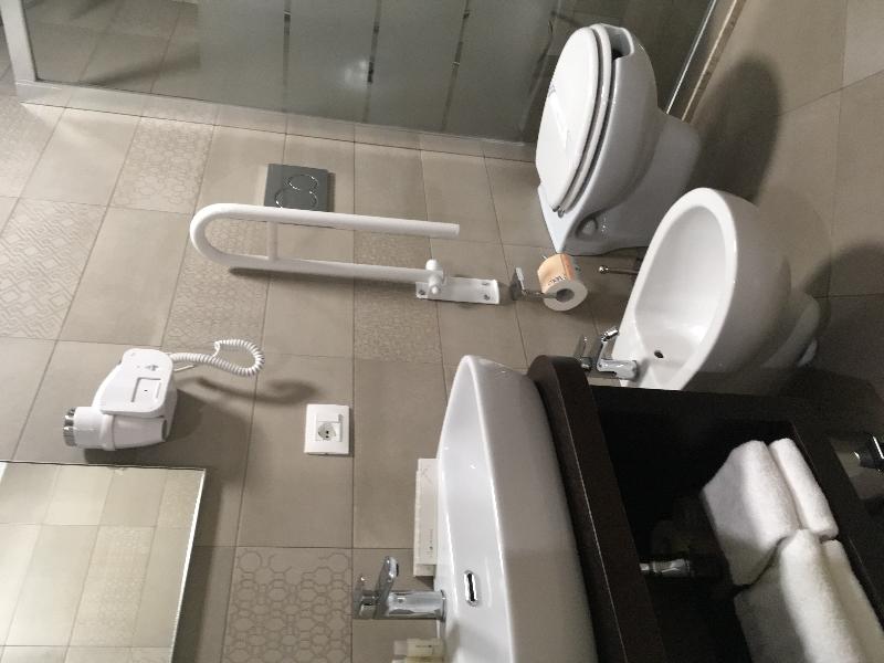 8 Room Hotel - Oda