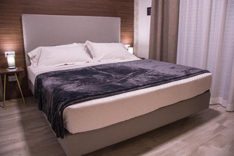 8 Room Hotel - Oda