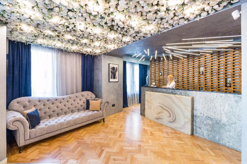 Venis Boutique Residence - Lobi