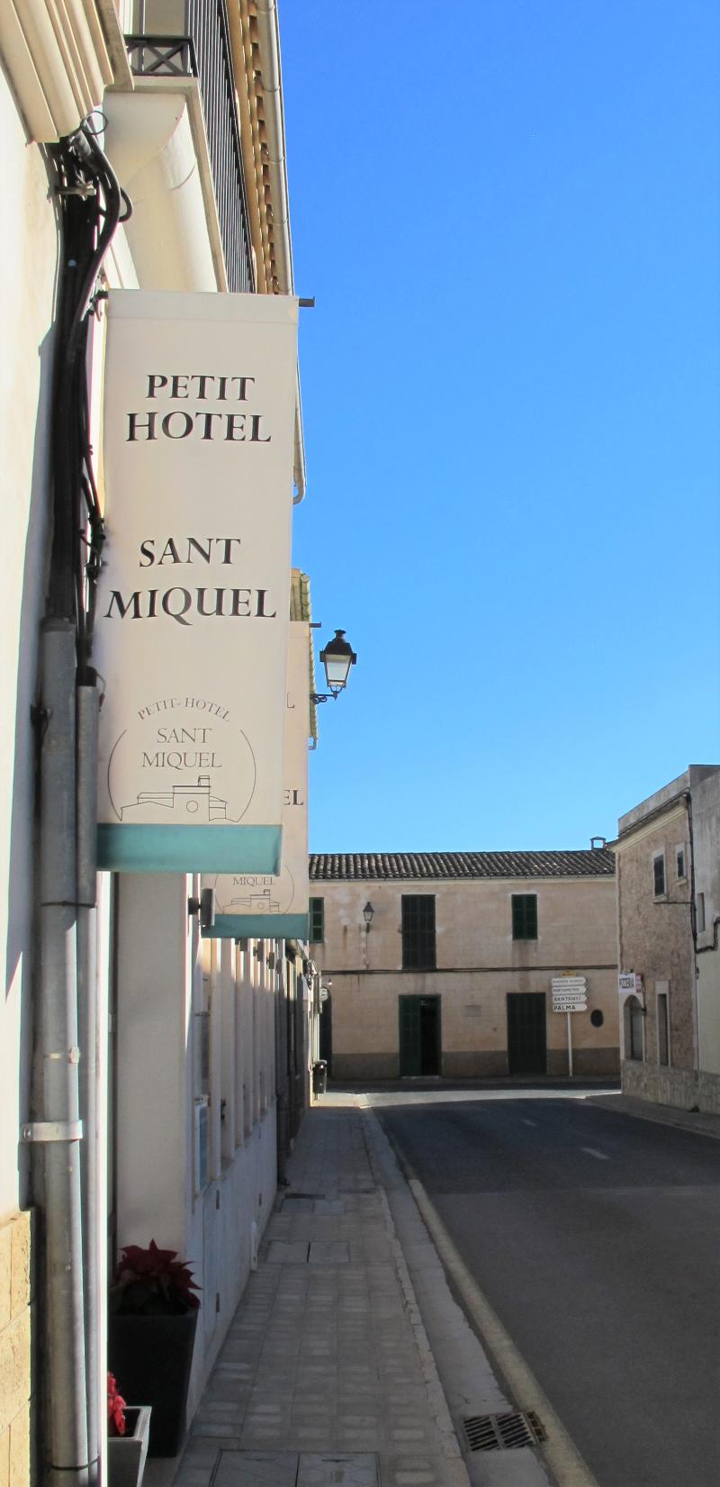 Petit Sant Miquel - Genel