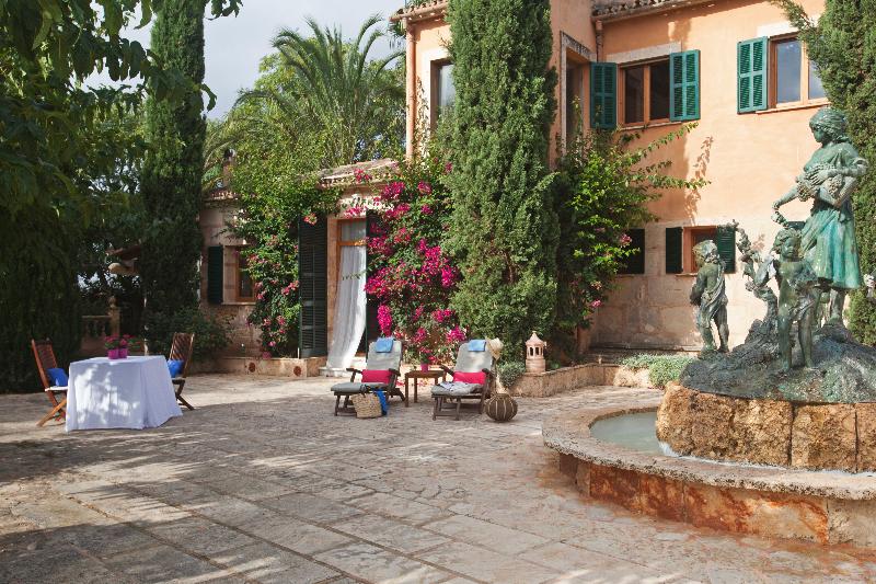 Es Revellar Art Resort - Oda