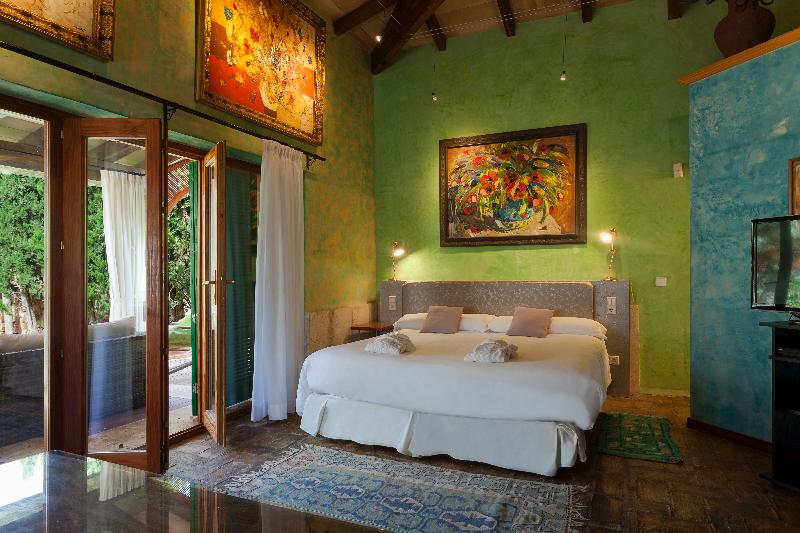 Es Revellar Art Resort - Oda