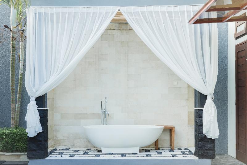 Grand Kesambi Resort and Villas Bali - Oda
