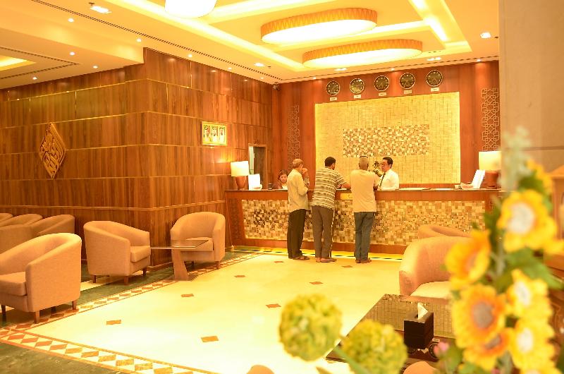 Nejoum Al Emarate Hotel Sharjah - Lobi