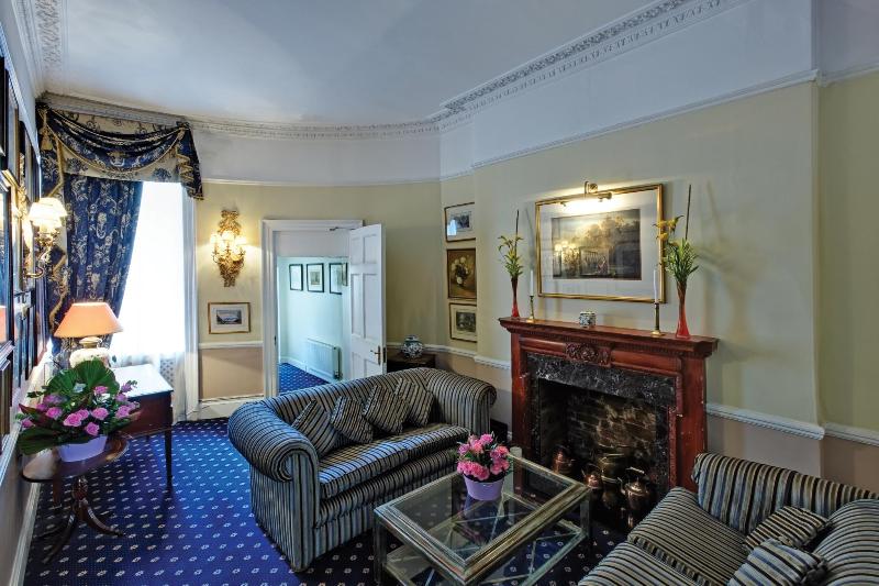 Grange Blooms Hotel - Genel